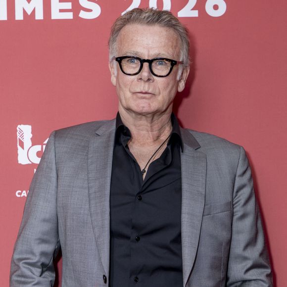 Les prix restent raisonnables, avec des plats variés entre environ 20 et 30 euros.

Franck Dubosc - Photocall du dîner des nommés aux César 2026 au Fouquet's Paris le 9 février 2026.

© Olivier Borde / Bestimage