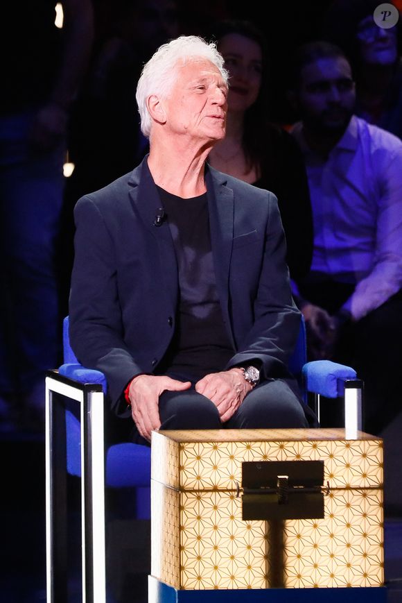 Il réside désormais dans le sud de la France

Exclusif - Gérard Lenorman - Enregistrement de l'émission "La boîte à secrets 16", présentée par F.Bollaert et diffusée le 10 mars sur France 3
© Christophe Clovis / Bestimage