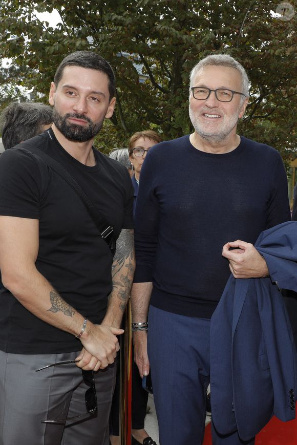 Exclusif - Hugo Manos et son compagnon Laurent Ruquier 
Inauguration de la place Line Renaud a Rueil-Malmaison le 22 Juin 2024.
© Jlppa / Bestimage