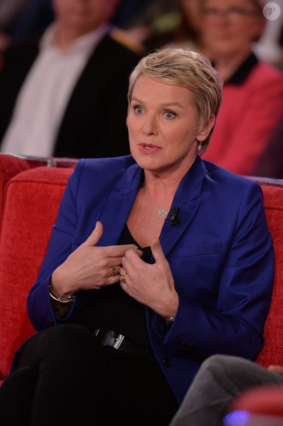 Elise Lucet lors de l'enregistrement de Vivement Dimanche à Paris, France, 23 septembre 2015. Photo by Max Colin/ABACAPRESS.COM