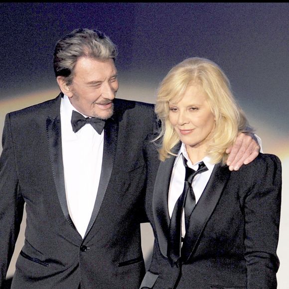 Sylvie Vartan se confie sur sa relation avec Johnny Hallyday dans La Tribune Dimanche.

Johnny Hallyday et Sylvie Vartan à L'Olympia de Paris.
Bestimage