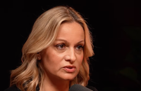 Audrey Crespo-Mara dévoile les dernières paroles de Thierry Ardisson avant sa disparition face à Laurent Baffie dans l'émission "Coloscopie" sur YouTube le mardi 14 juillet 2026.
Crédit : YouTube/Laurent Baffie