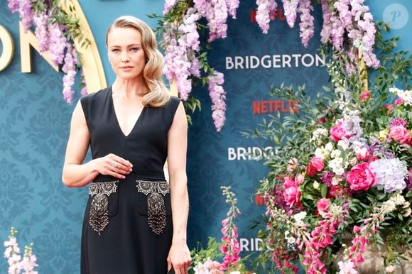Les membres du casting et les invités ont défilé ce soir sur le tapis rouge à l’occasion de la projection spéciale à Londres de la série à succès de Netflix, La Chronique des Bridgerton, saison 3, partie 2. Ici, Hannah New

Backgrid UK/ Bestimage
