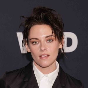 En effet, le Biarritz Film Festival, "Nouvelles Vagues" n'a qu'un an d'existence mais attire déjà le gratin d'Hollywood. Kristen Stewart en sera la présidente cette année.

Kristen Stewart assiste aux 2026 WWD Style Awards présentés par Women's Wear Daily au Regent Santa Monica Beach le 09 janvier 2026 à Santa Monica, Californie. © Photo Press Service / BESTIMAGE