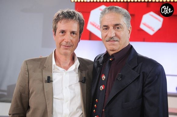 Antonin Baudry et Simon Abkarian lors de l'enregistrement de l'émission Vivement dimanche édition spéciale intitulée 'Général de Gaulle' au studio Rive gauche, présentée par M.Drucker et diffusée le 11 octobre sur France 3, à Paris, France, le 30 septembre 2026. © Guillaume Gaffiot/Bestimage