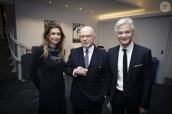 Exclusif - Kim Younes, Cyril Viguier, Bernard Cazeneuve,  sur le plateau de l’émission « Face aux territoires » présentée pa C.Viguier dans les studios de TV5 Monde à Paris, France, le 30 janvier 2025. © Jack Tribeca/Bestimage