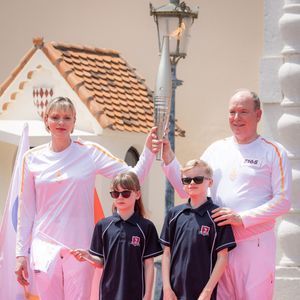 No Tabloïds - Princess Charlene of Monaco (La princesse Charlène de Monaco), Prince Albert II of Monaco (Le prince Albert II de Monaco), Prince Jacques of Monaco (Le prince Jacques de Monaco, marquis des Baux), Princess Gabriella of Monaco (La princesse Gabriella de Monaco, comtesse de Carladès) lors du relais de la Flamme Olympique des Jeux olympiques d'été de Paris 2024 à Monaco, le 18 juin 2024. Paris se prépare à accueillir les XXXIIIèmes Jeux Olympiques d'été, du 26 juillet au 11 août 2024. Olivier Huitel/Pool Monaco/Bestimage