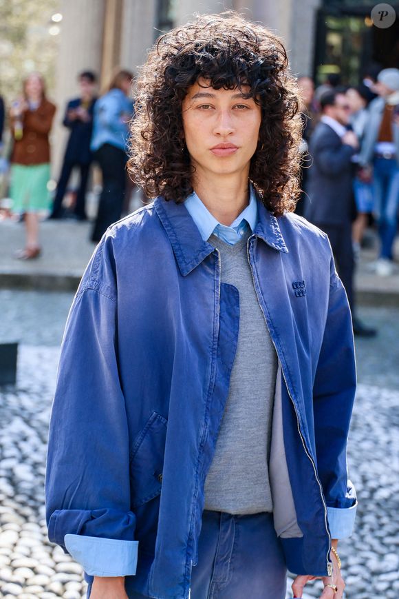 Towa Bird aux arrivées au défilé Miu Miu Collection Femme Prêt-à-Porter Automne/Hiver 2026-2027 lors de la Fashion Week de Paris (PFW) au palais d'lena conseil Economique, social et environnemental, à Paris, France, le 10 mars 2026. © Denis Guignebourg/Bestimage