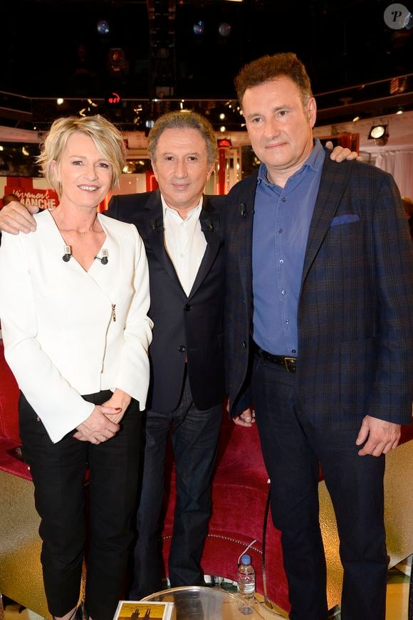 Sophie Davant, Michel Drucker et Pierre Sled - Enregistrement de l'émission "Vivement Dimanche" à Paris le 1er Avril 2015. L'émission sera diffusée le 05 Avril 2015. Invité principal Sophie Davant. © Coadic Guirec Bestimage