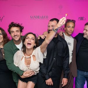 Exclusif - Sandra Sisley avec le casting de la célèbre série Escort boys à la soirée "bal patché" à la suite Sandra & Co lors du Festival International des Séries de Cannes, Canneseries Saison 8, à l’hôtel JW Marriott Cannes le 26 avril 2025. © Aurelio Stella / William Sanches Tavares / Evenjoy / Bestimage