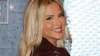 Kelly Vedovelli maman : demi-tour sur autoroute et véhicule immobilisé... Les vacances avec ses jumelles ne se passent pas comme prévu