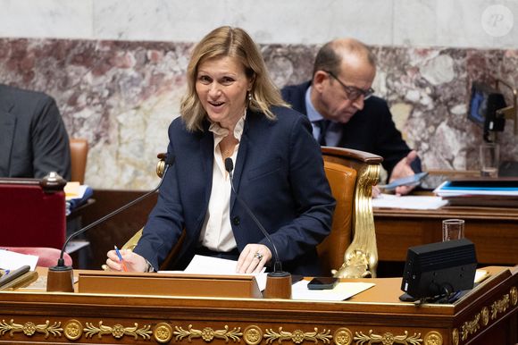 La présidente de l'Assemblée nationale française Yael Braun Pivet lors d'une séance de vote du projet de loi de finances rectificative à l'Assemblée nationale à Paris le 16 décembre 2024. Photo par Raphael Lafargue/ABACAPRESS.COM