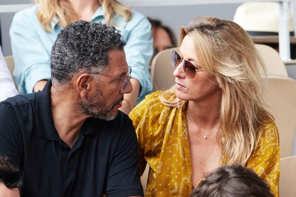 Roschdy Zem et sa compagne Sarah Lavoine - Célébrités en tribunes des Internationaux de France de tennis de Roland Garros 2023 à Paris le 11 juin 2023. © Jacovides-Moreau/Bestimage