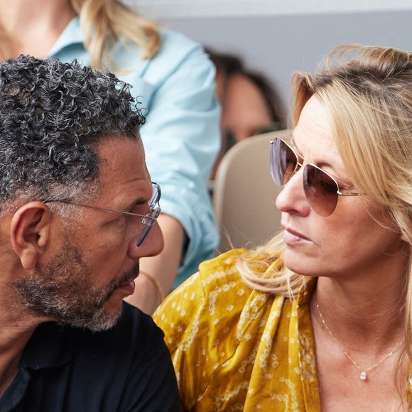 Roschdy Zem et sa compagne Sarah Lavoine - Célébrités en tribunes des Internationaux de France de tennis de Roland Garros 2023 à Paris le 11 juin 2023. © Jacovides-Moreau/Bestimage