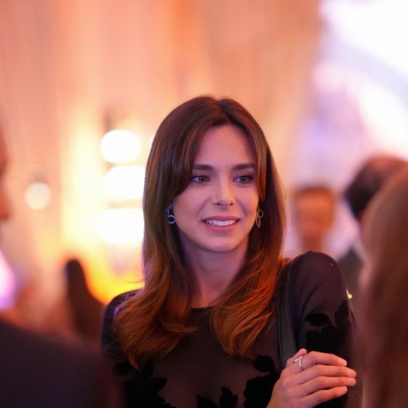 Marine Lorphelin lors de la cérémonie d'ouverture du Qatar Prix de l'Arc de Triomphe au Pré Catelan le 2 octobre 2025. © Anne-Sophie Guebey / Bestimage