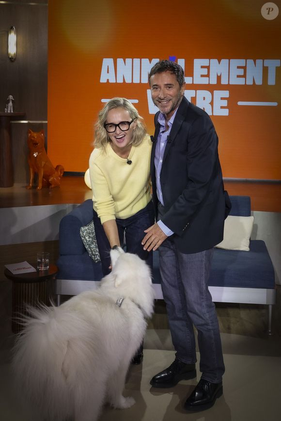 Pour le prochain numéro, Bernard Montiel reçoit Caroline Roux, figure majeure de l’info et star de C dans l’air.

Exclusif - Caroline Roux, sur plateau de la nouvelle émission "Animalement Vôtre" présentée par Bernard Montiel et diffusée le 30 novembre sur France 3, à Paris, France, le 14 octobre 2025. © Jack Tribeca/Bestimage