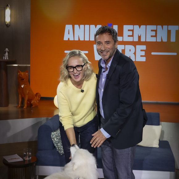 Pour le prochain numéro, Bernard Montiel reçoit Caroline Roux, figure majeure de l’info et star de C dans l’air.

Exclusif - Caroline Roux, sur plateau de la nouvelle émission "Animalement Vôtre" présentée par Bernard Montiel et diffusée le 30 novembre sur France 3, à Paris, France, le 14 octobre 2025. © Jack Tribeca/Bestimage