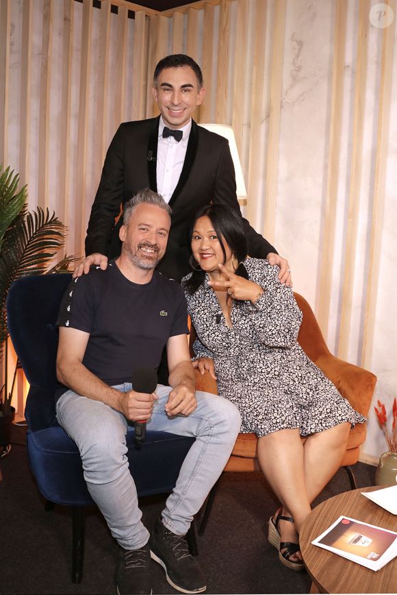 Exclusif - Jordan de Luxe ,  Olivier et Soukdavone   Gayat
  ( Famille Gayat , Familles nombreuses la vie en XXL sur 
    TF1 ) - Jordan de Luxe et ses invités lors de l'enregistrement de l'émission "Chez Jordan" à Paris, le 20 mai 2022. 
© Cédric Perrin / Bestimage