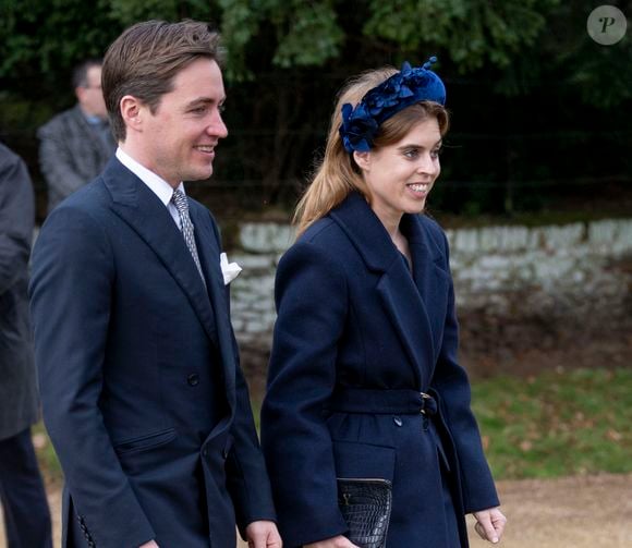 La princesse Beatrice d’York et son mari Edoardo Mapelli Mozzi - Les membres de la famille royale britannique lors de la messe du matin de Noël en l'église St-Mary Magdalene à Sandringham, le 25 décembre 2023.