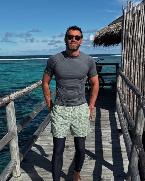 Pendant ce temps, Anthony Bourbon et son entreprise O.K.R, anciennement Feed, font face à des difficultés après une condamnation pour contrefaçon et une perte nette cumulée de 20 millions d’euros. 

Anthony Bourbon, Instagram