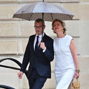 Alexis Kohler et sa femme Sylvie Schirm - Arrivées des personnalités au dîner d’État en l’honneur du président brésilien et de sa femme au palais présidentiel de l’Élysée à Paris le 5 juin 2025.

© Christian Liewig / Bestimage