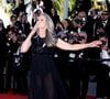 L’actrice de 68 ans a fait sensation avec sa robe noire chic et sa chevelure grise assumée.

Andie MacDowell - Montée des marches du film " Karma " lors du 79ème Festival International du Film de Cannes, le 15 mai 2026. © Olivier Borde / Bestimage