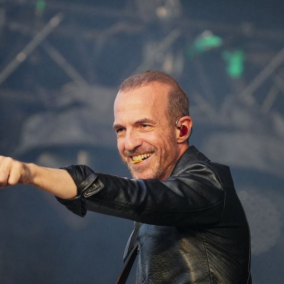 Calogero en concert lors de la "Fête de L'Humanité 2024" sur l'ex-base aérienne 217 au Plessis-Pâté le 15 septembre 2024. © Anne-Sophie Guebey/Bestimage