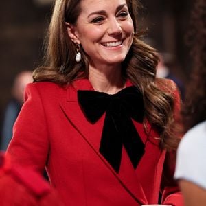 Kate Middleton fait sensation à chacune de ses sorties publiques. 

Catherine Kate Middleton, princesse de Galles, lors du service de chants de Noël Together At Christmas à l'abbaye de Westminster, Londres

© Julien Burton / Bestimage