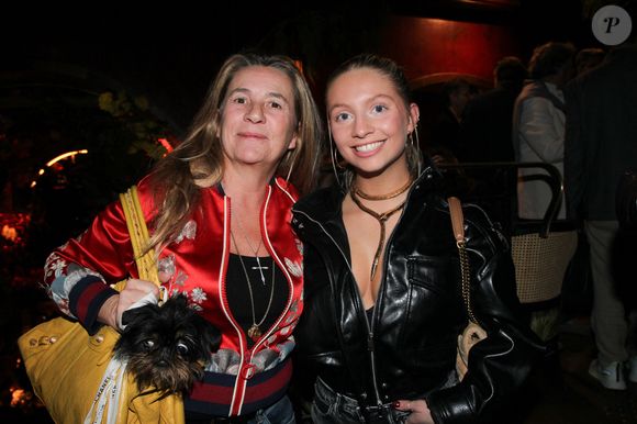 Coco Coupérie Eiffel et sa fille Luna lors de la soirée de lancement du livre de Géraldine Danon “Best of Bretagne”  au Buddha Bar à Paris le 14 novembre 2025.

© Philippe Baldini / Bestimage