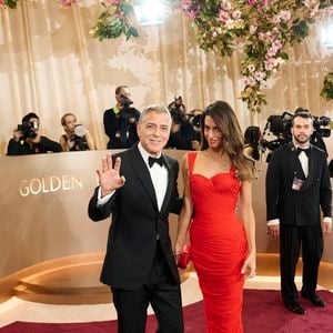 George Clooney a prononcé quelques mots en français.

Le 12 janvier 2026, Los Angeles, George et Amal Clooney marchant sur le tapis rouge de la 83ème édition annuelle des Golden Globes à Los Angeles à l'hôtel Beverly Hilton.  © Alessandro Galatoli/ZUMA Press Wire / Bestimage