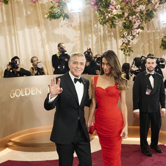 George Clooney a prononcé quelques mots en français.

Le 12 janvier 2026, Los Angeles, George et Amal Clooney marchant sur le tapis rouge de la 83ème édition annuelle des Golden Globes à Los Angeles à l'hôtel Beverly Hilton.  © Alessandro Galatoli/ZUMA Press Wire / Bestimage