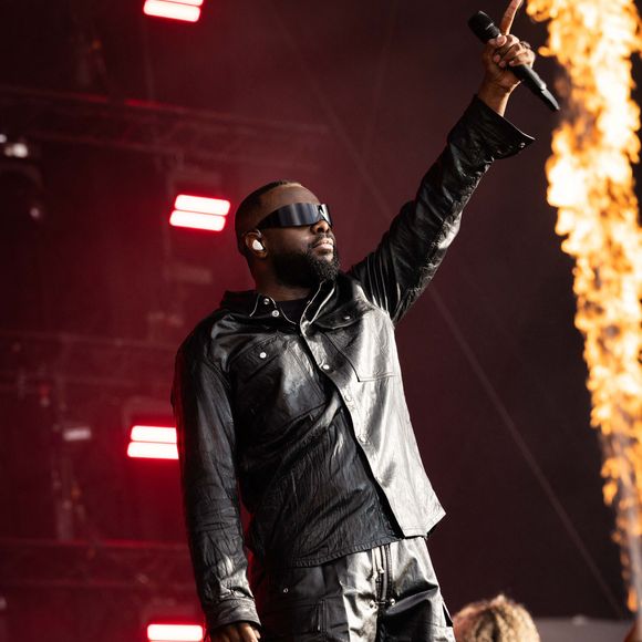 Gims, Fête de l'Humanité 2025 sur la base 217 au Plessis-Paté le 14 septembre 2025. © Julien Sarkissian / Bestimage