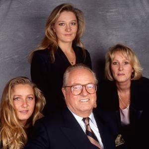 Archives - Jean Marie Le Pen et ses filles Marie-Caroline, Yann, Marine
JLPPA / Bestimage