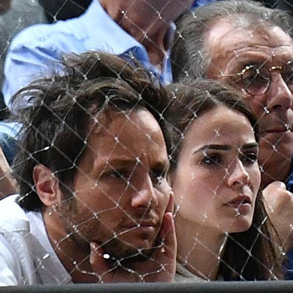 Vianney et sa femme Catherine Robert - People en tribune lors du tournoi de tennis "Rolex Paris Masters 2022" à Bercy AccorHotels Arena à Paris le 2 novembre 2022. © Veeren/Bestimage