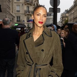 Noemie Lenoir aux arrivées du défilé Nina Ricci Collection Femme Prêt-à-Porter Printemps/Eté 2026 lors de la Fashion Week de Paris (PFW), à l'hôtel National des Invalides, à Paris, France, le 3 octobre 2025. © Jeremy Melloul/Bestimage
