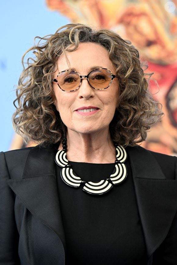 Mireille Dumas durant la cérémonie de clôture de la 64ème édition du Festival de télévision de Monte-Carlo au Grimaldi forum à Monaco, le 17 juin 2025. © Bruno Bebert / Bestimage