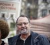Il a aidé à développer la culture locale et à créer un musée.

Jean Reno - Netflix a choisi la capitale alsacienne pour lancement du film ‘’Loups-garous’’ à Strasbourg, France, le 19 octobre 2024.  Elyxandro Cegarra/Panoramic/Bestimage