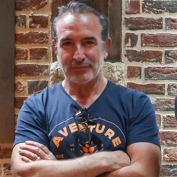 Exclusif - Jean Dujardin et ses trois partenaires, Antoine Gravouil, Olivier Carsoule et Éric Lafon, fondateurs de la distillerie Bordeaux Distilling Co, basée dans le quartier de Bacalan, lancent leur premier whisky, au nom évocateur : Aventure, à Bordeaux, France, le 1er octobre 2025. © Fabien Cottereau/Bestimage