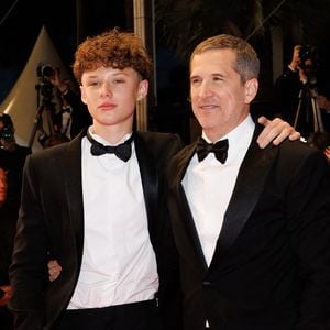 Le comédien sera à l'affiche de la suite du film "Ad Vitam" qui était sorti sur Netflix en 2025
Marcel Canet, Guillaume Canet - Descente des marches du film « Karma » lors du 79ème Festival International du Film de Cannes, le 15 mai 2026. © Jacovides-Moreau / Bestimage