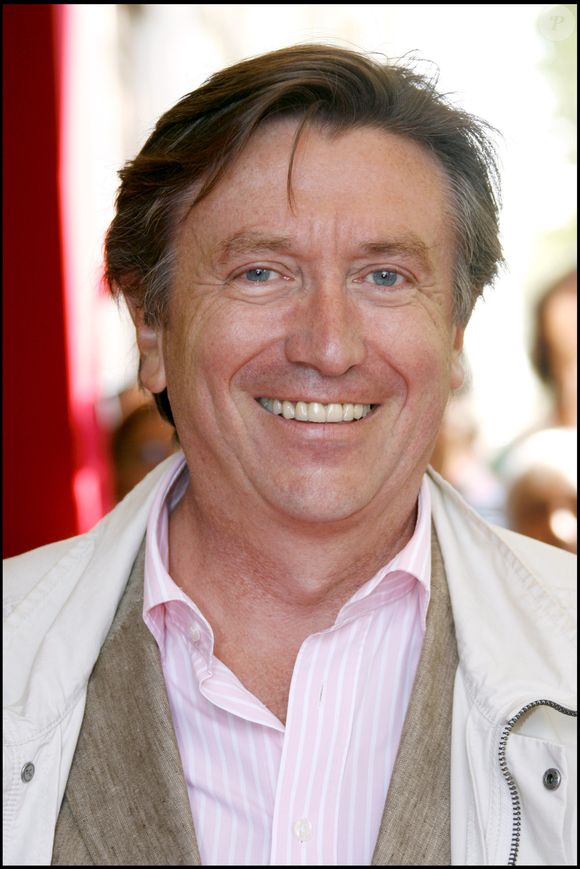 Jacques Legros présente les programmes 2007-2008 de TF1 à l'Olympia à Paris. 

Photo : Guizard-Coadic / Bestimage