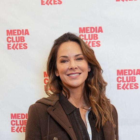 “Tu seras pro mon fils” est un documentaire produit par Mélissa Theuriau.
Mélissa Theuriau - Cérémonie des Trophées médiaClub'Elles dans les salons de l'Hôtel de Lassay. © Anne-Sophie Guebey / Bestimage