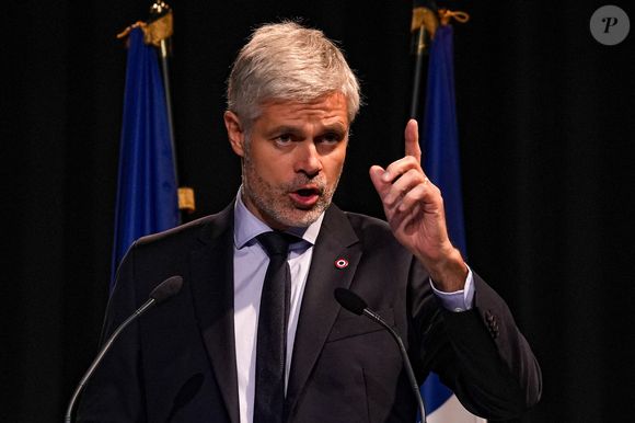 D’après les informations du "Parisien", il y aurait trop de désaccords avec Laurent Wauquiez et Renaud Muselier, présidents de région

Laurent Wauquiez lors de la réunion de rentrée de La droite républicaine à Mions le 7 novembre 2024.

© Sandrine Thesillat / Panoramic / Bestimage