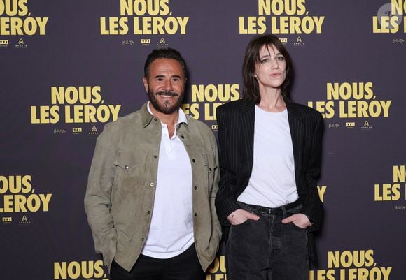 José Garcia et Charlotte Gainsbourg - Avant-première du film "Nous les Leroy" au cinéma UGC Normandie sur les Champs-Elysées à Paris. Le 3 avril 2024
© Denis Guignebourg / Bestimage