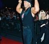 Malgré une prise en charge rapide par les secours, il n’a pas survécu.

rétro - décès de hulk hogan star du catch - archives - hulk hogan lors de l'inauguration du "planet hollywood" au disneyworld d'orlando en 1994
BERTRAND RINDOFF PETROFF / BESTIMAGE