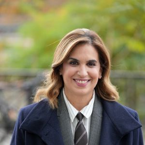 Exclusif - Sonia Mabrouk passe devant les studios Rive Gauche à Paris le 5 novembre 2025.

© Anne-sophie Guebey / Bestimage