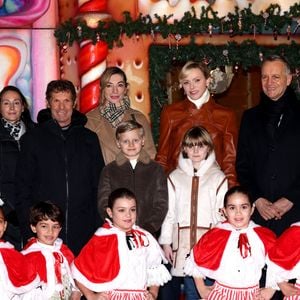 La princesse Charlene de Monaco avec ses enfants, le prince héréditaire Jacques et la princesse Gabriella, a Inauguré le traditionnel Marché de Noël de Monaco, le 6 décembre 2024. Ils étaient accompagné par le nouveau ministre d'Etat de la Principauté © JC VINAJ / Pool Monaco / Bestimage