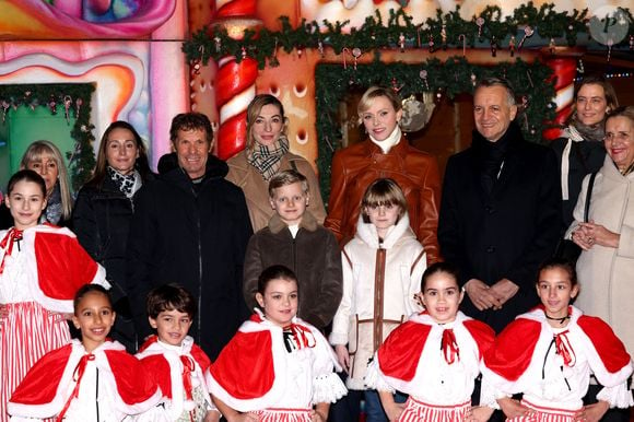 La princesse Charlene de Monaco avec ses enfants, le prince héréditaire Jacques et la princesse Gabriella, a Inauguré le traditionnel Marché de Noël de Monaco, le 6 décembre 2024. Ils étaient accompagné par le nouveau ministre d'Etat de la Principauté © JC VINAJ / Pool Monaco / Bestimage