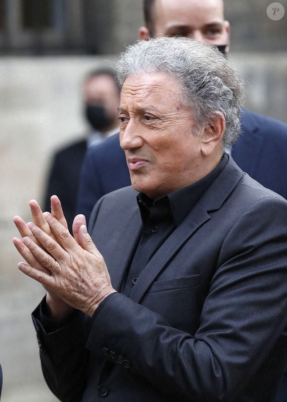 Michel Drucker - Obsèques de Jean-Paul Belmondo en en l'église Saint-Germain-des-Prés, à Paris le 10 septembre 2021.

© Cyril Moreau / Bestimage