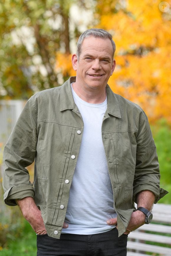 Le chanteur Garou participe à l'émission Question For Breakfast de la télévision publique TVP le 18 octobre 2022 à Varsovie, Pologne. Photo Forum/Abaca