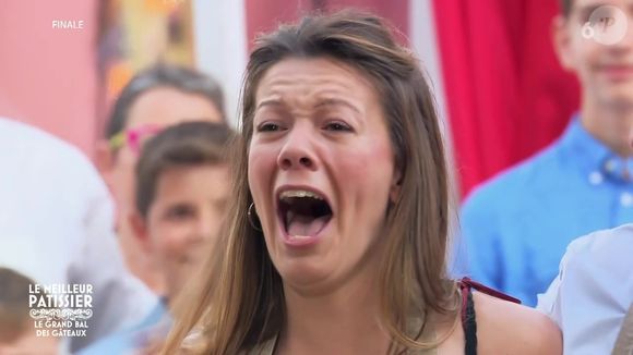 La lauréate, émue aux larmes, a décrit un flot d’émotions à la remise du trophée.

M6 a diffusé ce 11 décembre 2025 la finale du saison 14 du "Meilleur pâtissier" : elle s'est conclue par la victoire de Margaux. Capture d'écran M6 / Le Meilleur pâtissier